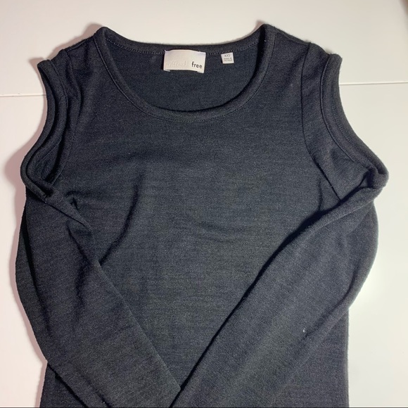 Aritzia Wilfred BLACK Cold-shoulder Sweater - Picture 3 of 6